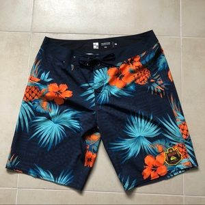 NWOT Quicksilver Eddie Aikau Surfer shorts